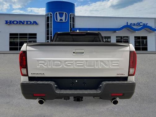 Platinum White Pearl 2026 Honda Ridgeline Sport