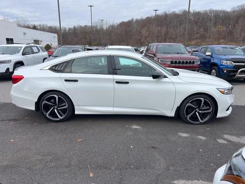 2022 Honda Accord Sport SE