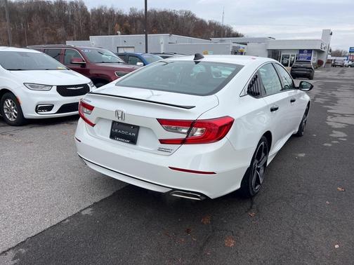 2022 Honda Accord Sport SE