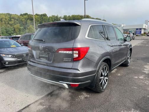 2022 Honda Pilot Touring 7-Passenger