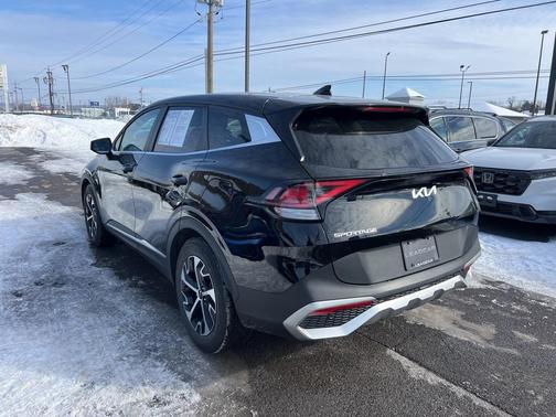 2023 Kia Sportage EX