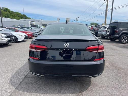 Deep Black Pearl Effect 2020 Volkswagen Passat 2.0T R-Line