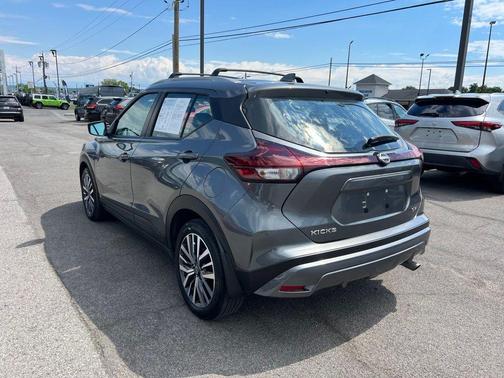 Gun Metallic 2023 Nissan Kicks SV