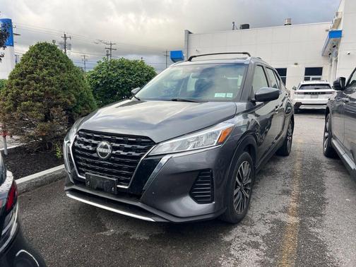 Gun Metallic 2023 Nissan Kicks SV