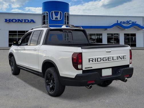 Platinum White Pearl 2026 Honda Ridgeline Black Edition