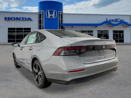 Urban Gray Pearl 2026 Honda Accord SE