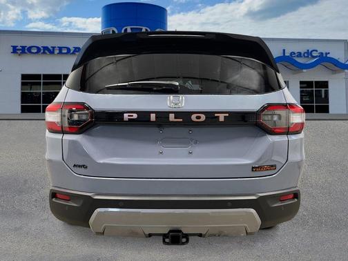 Sonic Gray Pearl 2026 Honda Pilot TrailSport