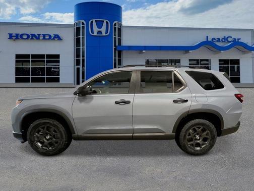 Sonic Gray Pearl 2026 Honda Pilot TrailSport