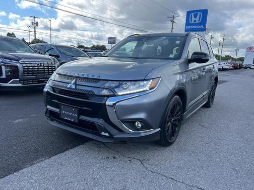 2020 Mitsubishi Outlander LE