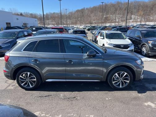 2022 Audi Q5 45 S line quattro Premium