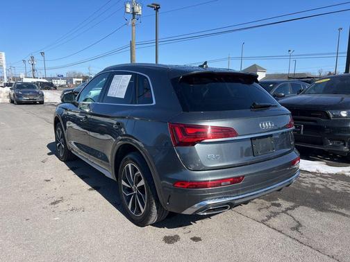 2022 Audi Q5 45 S line quattro Premium