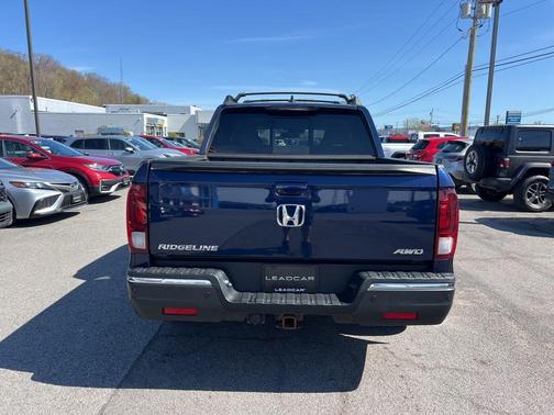 Obsidian Blue Pearl 2018 Honda Ridgeline RTL-E