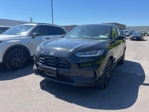 Crystal Black Pearl 2026 Honda HR-V Sport