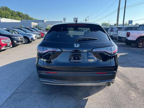Crystal Black Pearl 2026 Honda HR-V Sport