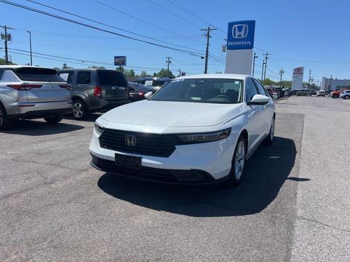 Platinum White Pearl 2024 Honda Accord LX