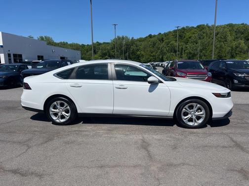 Platinum White Pearl 2024 Honda Accord LX