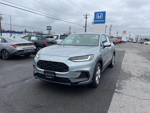 Lunar Silver Metallic 2023 Honda HR-V LX