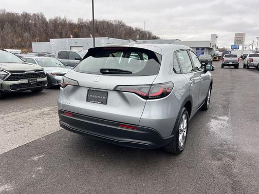 Lunar Silver Metallic 2023 Honda HR-V LX
