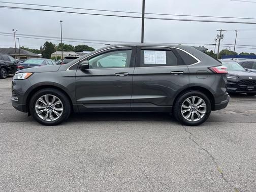 2019 Ford Edge Titanium