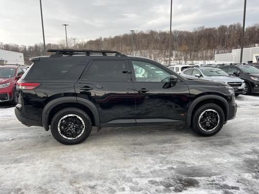 2025 Nissan Pathfinder Rock Creek