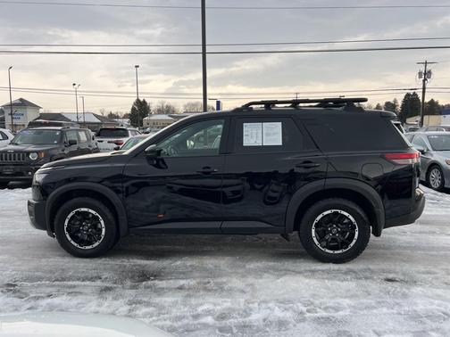 2025 Nissan Pathfinder Rock Creek