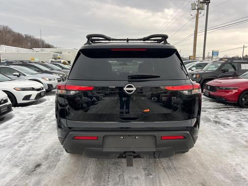 2025 Nissan Pathfinder Rock Creek