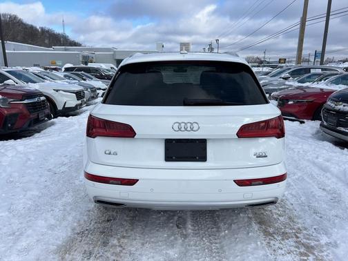 2018 Audi Q5 2.0T Premium Plus