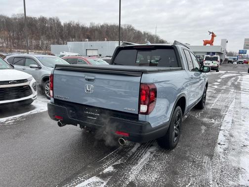 2022 Honda Ridgeline Black Edition