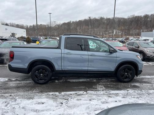 2022 Honda Ridgeline Black Edition