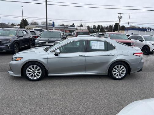 2020 Toyota Camry LE