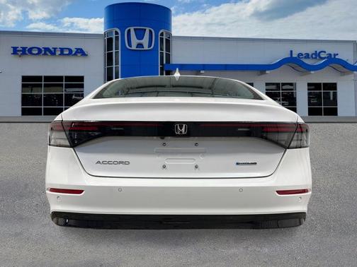 Platinum White Pearl 2026 Honda Accord Hybrid EX-L
