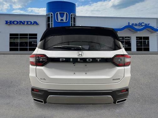 Platinum White 2026 Honda Pilot Touring