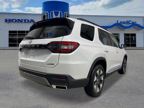 Platinum White 2026 Honda Pilot Touring