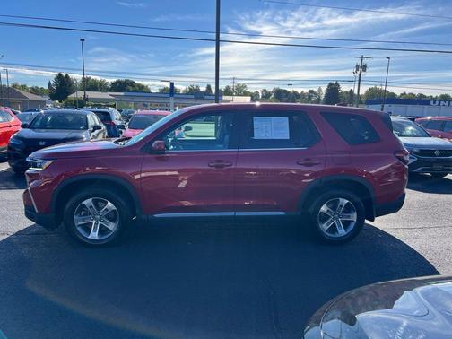 Radiant Red Metallic II 2023 Honda Pilot EX-L 8-Passenger