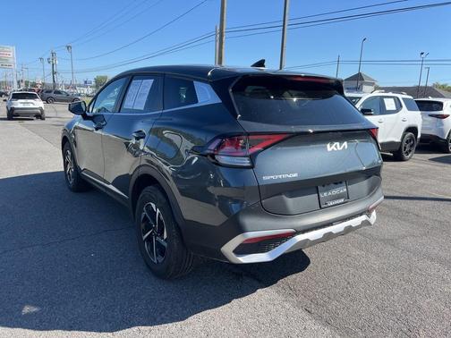 2024 Kia Sportage Hybrid LX