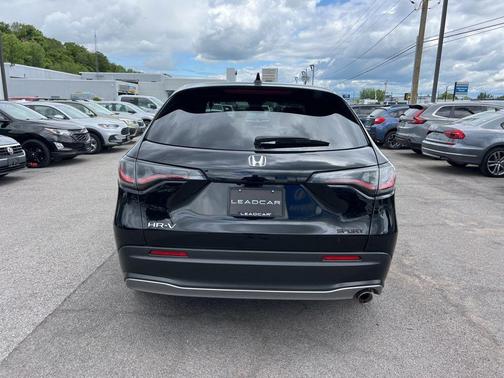 Crystal Black Pearl 2024 Honda HR-V Sport