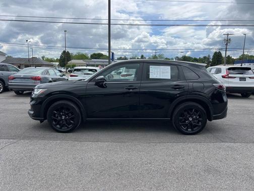 Crystal Black Pearl 2024 Honda HR-V Sport