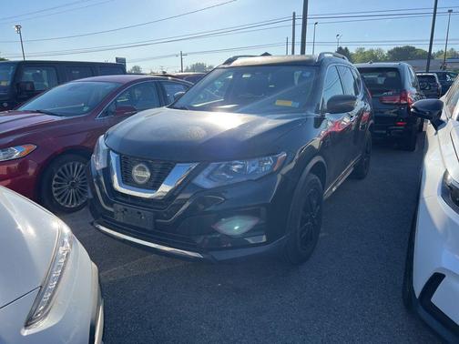 Magnetic Black 2018 Nissan Rogue SV