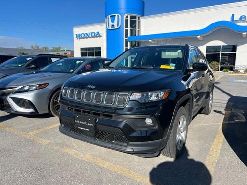 Diamond Black 2022 Jeep Compass Latitude