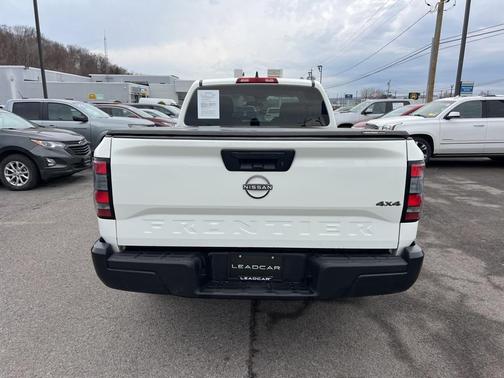 2022 Nissan Frontier S