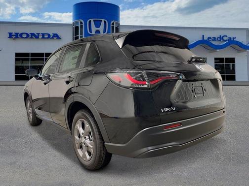 Crystal Black Pearl 2027 Honda HR-V LX