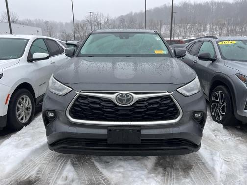 2020 Toyota Highlander LE