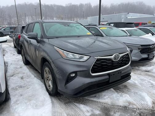 2020 Toyota Highlander LE