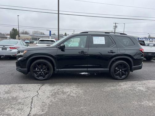 Black 2025 Honda Pilot Black Edition