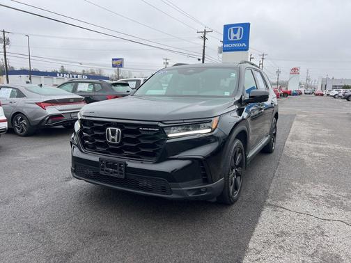 Black 2025 Honda Pilot Black Edition
