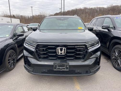Black 2025 Honda Pilot Black Edition