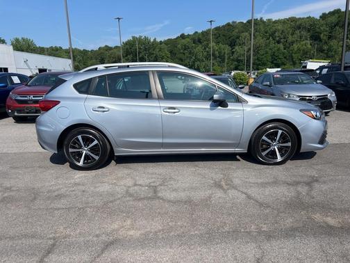 2023 Subaru Impreza Premium