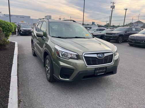 Jasper Green Metallic 2020 Subaru Forester Premium