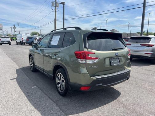 Jasper Green Metallic 2020 Subaru Forester Premium