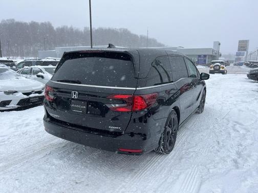 2024 Honda Odyssey Sport